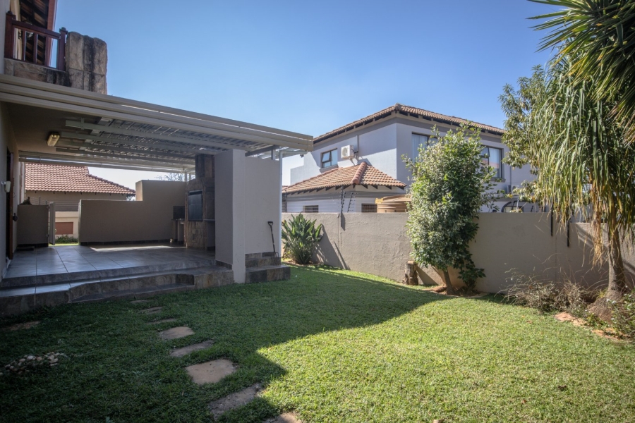 5 Bedroom Property for Sale in Birdwood Estate North West